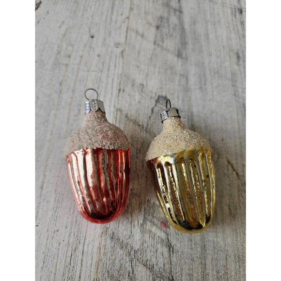 Vintage flocked acorn glass red gold ornament Xmas tree - Picture 1 of 11